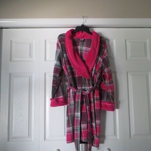 Ulta Fluffy Soft Fleece Plaid Robe L XL NWT